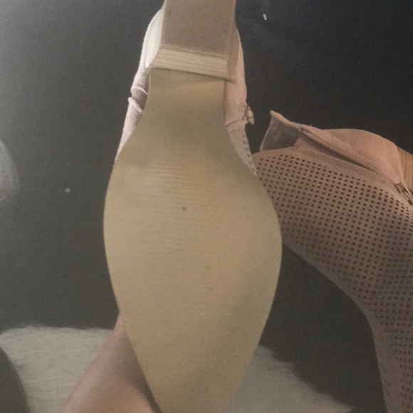 Pink Booties -New - Picture 4 of 7